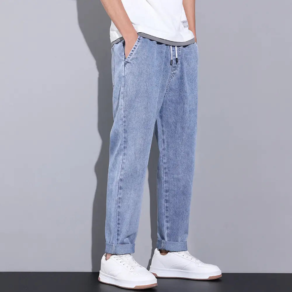 Men's Wide-Leg Light Wash Denim Joggers