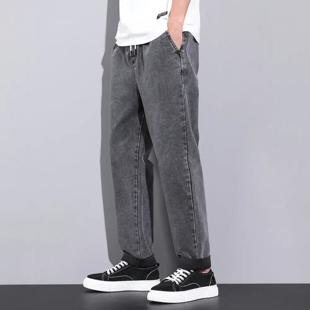 Men's Wide-Leg Light Wash Denim Joggers